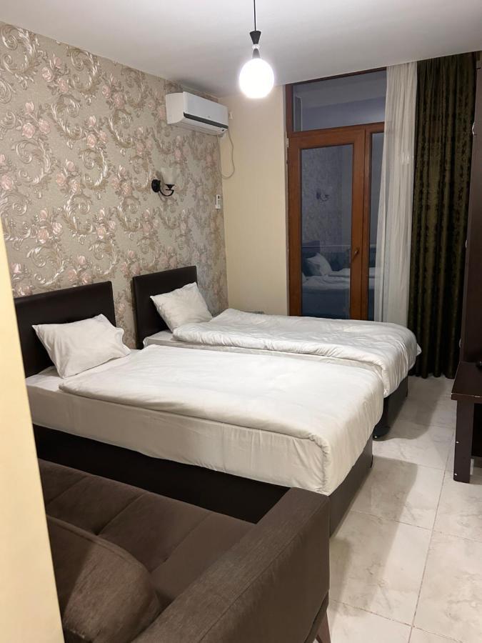 Zeyton Hotel Batumi Exterior foto
